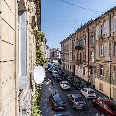 Inshiapartments On Popovycha Str Lvov Exteriér fotografie