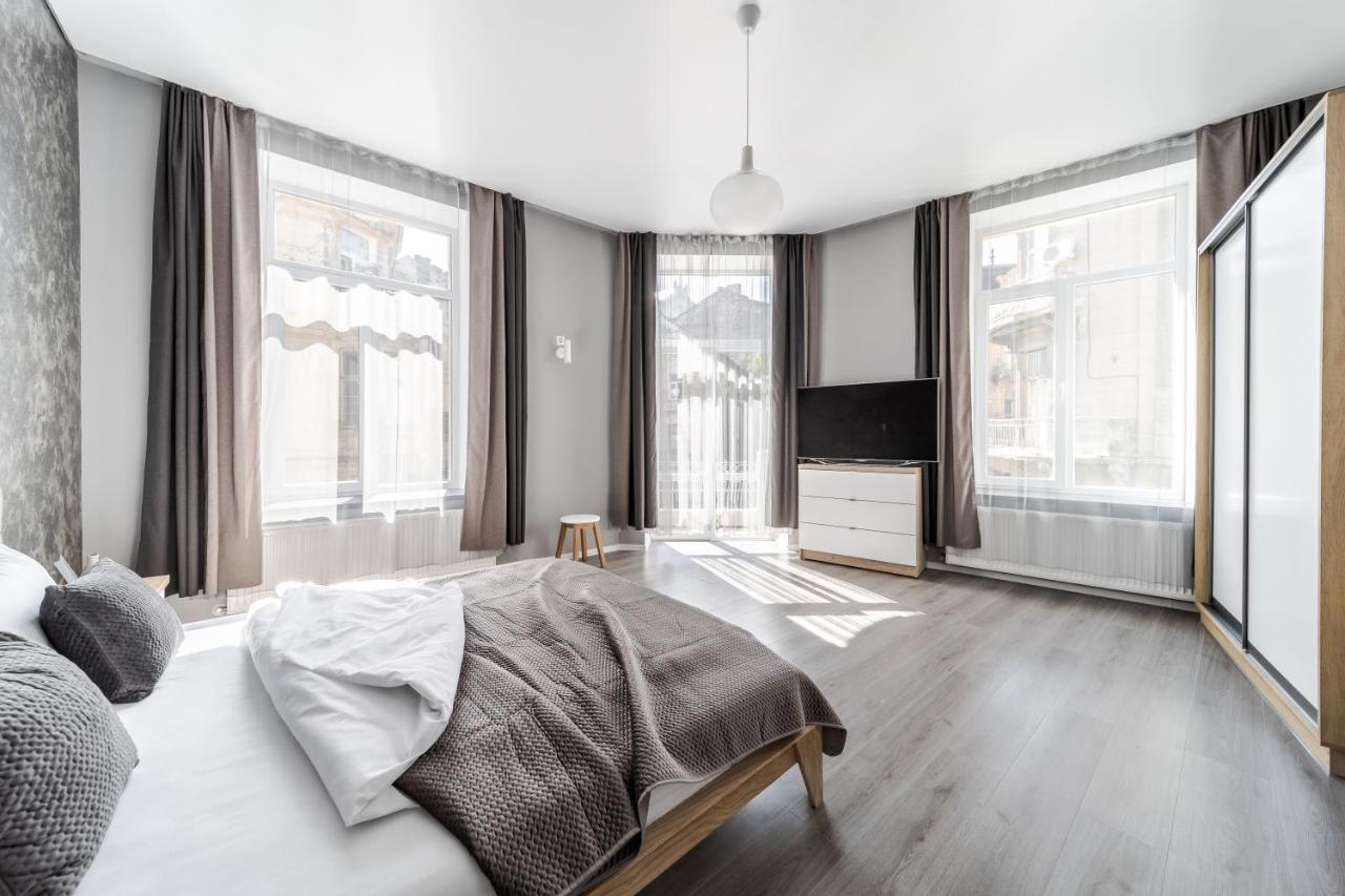 Inshiapartments On Popovycha Str Lvov Exteriér fotografie